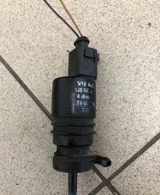 Audi A4 S4 B6 8E 8H Windscreen/windshield washer pump