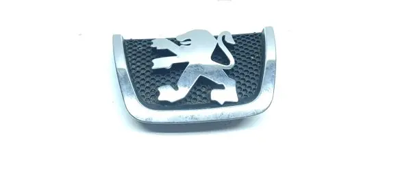 Manufacturer badge logo/emblem