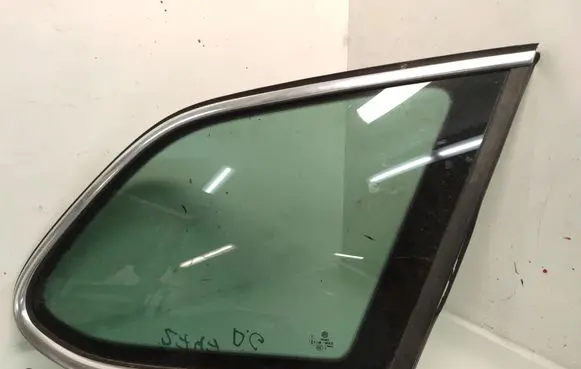 Volkswagen Golf V Rear side window 1K0845298AM