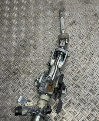 BMW 5 E60 E61 Steering wheel axle 6770695