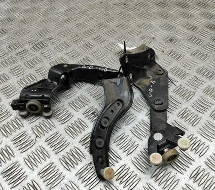 Volkswagen Caddy Rear door hinge set 2K0843398A 2K0843436B