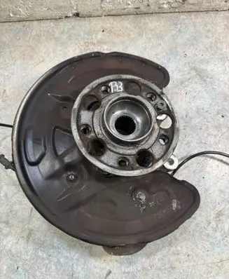Mercedes-Benz C W205 Rear wheel hub spindle/knuckle A2053500141