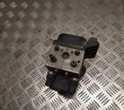 Mercedes-Benz Vaneo W414 ABS Pump A0044310912 0265202461
