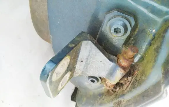 Renault Laguna I Rear door lower hinge