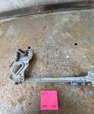Audi 80 90 S2 B4 Rear door manual window regulator 