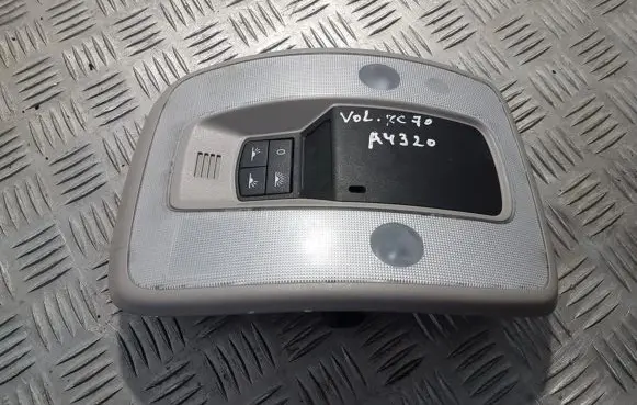 Volvo XC70 Front seat light 39819989 153i183