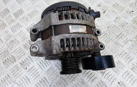 BMW 1 E81 E87 Generator/alternator 7550468 1042106020