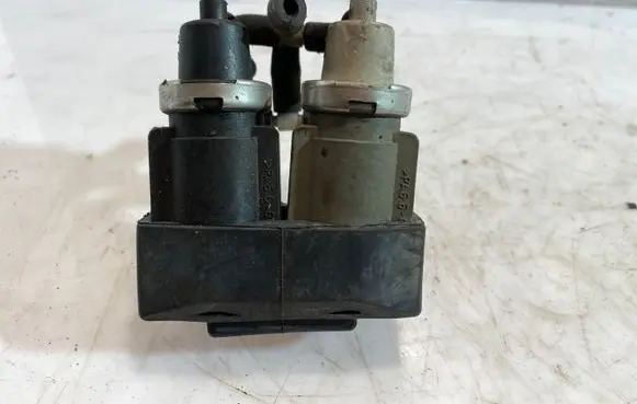 Audi A6 S6 C5 4B Turbo solenoid valve 059906629B 059906627B 059906627