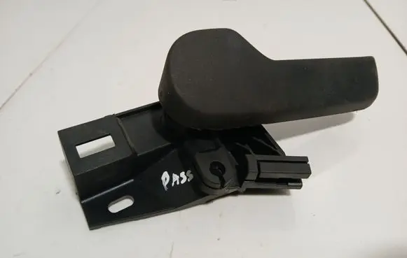 Volkswagen PASSAT B7 Engine bonnet (hood) release handle 1K1823633