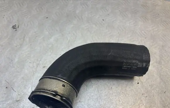 Volvo V70 Intercooler hose/pipe 31370288