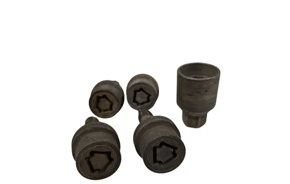 Peugeot 508 Anti-theft wheel nuts and lock 