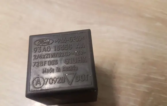 Ford Galaxy Other relay 85GG13350AA 72BF003