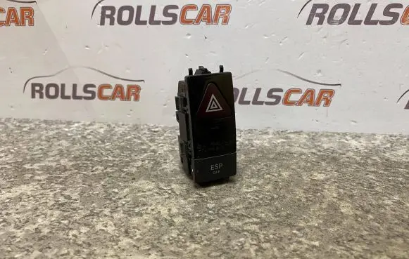 Mercedes-Benz C W204 Hazard light switch 2048706858 33690402