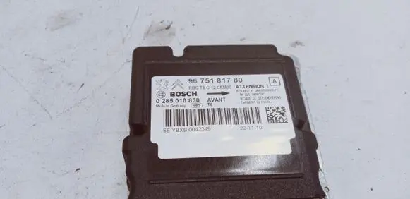 Peugeot 5008 Airbag control unit/module 9675181780 0285010830