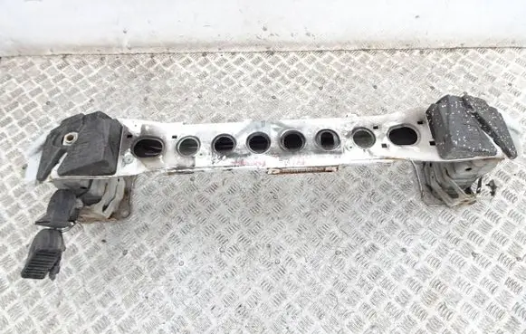 Ford Focus Front bumper support beam 