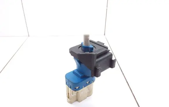 Ford Focus C-MAX Brake pedal sensor switch 3M5T9C872AB