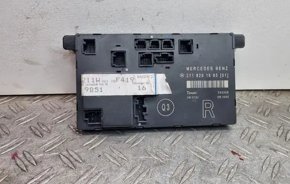 Mercedes-Benz E W211 Door control unit/module 2118201685