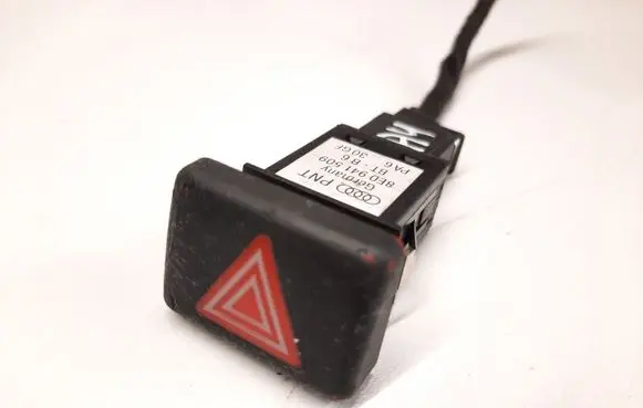 Audi A4 S4 B6 8E 8H Hazard light switch 8E0941509