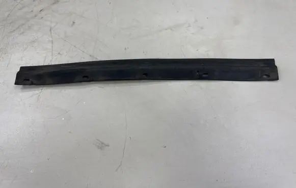Volkswagen Golf VII Engine compartment rubber 5G0823709A