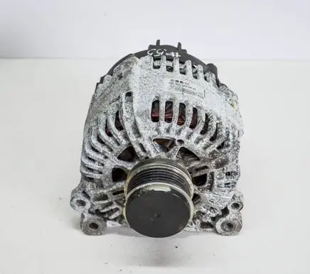 Volkswagen Golf V Generator/alternator 06F903023