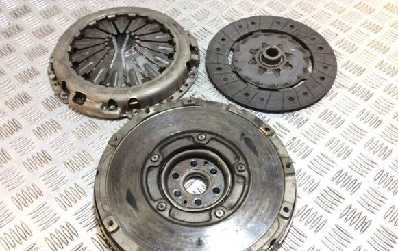 Ford Focus Clutch set kit CM5G6477DC BG917563BD