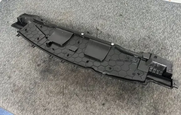 Ford Transit Courier Wiper trim