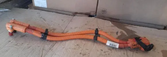 Peugeot 208 II High voltage cable 9832922980