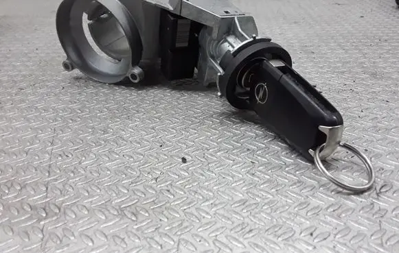 Opel Corsa D Ignition lock 56155