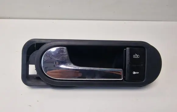 Volkswagen Golf Plus Front door interior handle 5M0837197