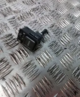 Wing mirror switch