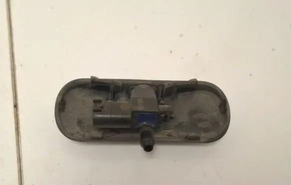 Volkswagen Golf Plus Windshield washer spray nozzle 5M0955986