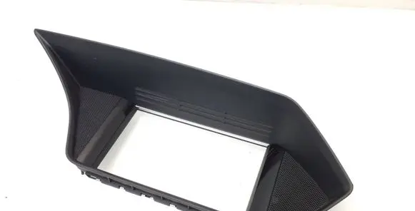 Mercedes-Benz E W212 Radio/GPS head unit trim A2126801436