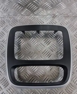 Renault Trafic III (X82) Radio/GPS head unit trim 682604006R