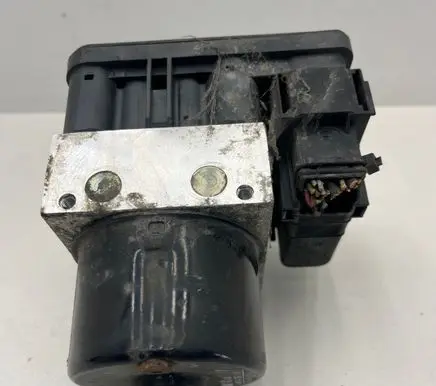 Volvo S40 ABS Pump 30672502