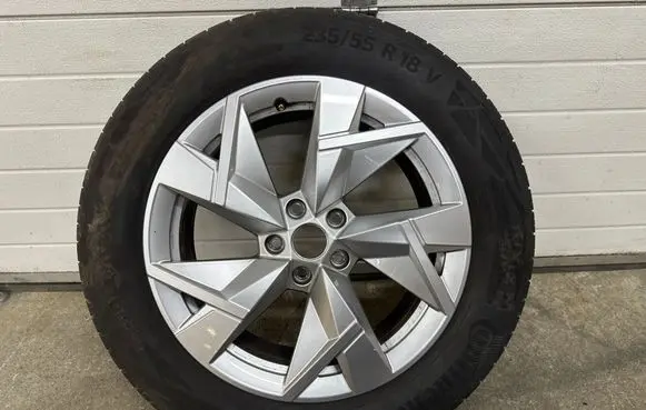 Skoda Kodiaq II R18 alloy rim 57H601025