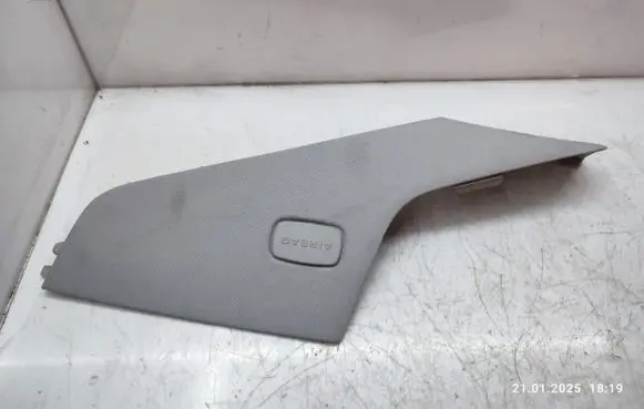 Mercedes-Benz CLS C218 X218 (C) pillar trim A2186901426