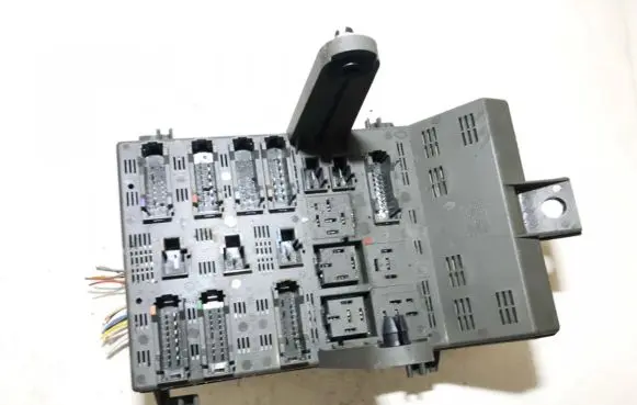 Renault Laguna I Fuse box set 7700427844