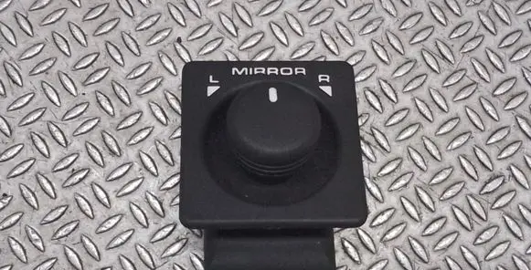 Land Rover Freelander Wing mirror switch AMR2498