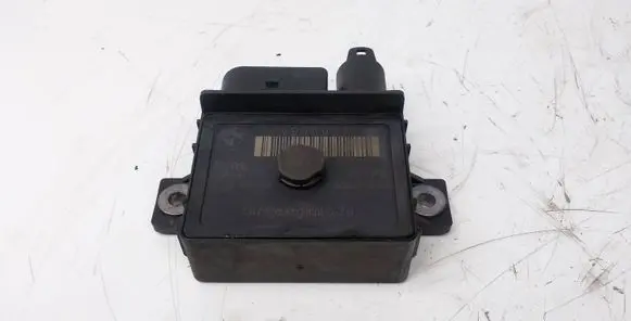 BMW X1 E84 Glow plug pre-heat relay 779800007 0522120102 0004720946