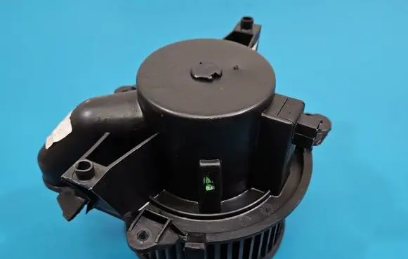 Lancia Ypsilon Heater fan/blower 7353597030 IMPRK1571608