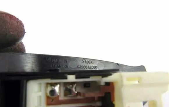 Subaru Legacy Electric window control switch 94266