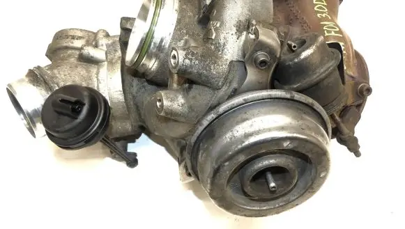 BMW 7 F01 F02 F03 F04 Turbo 7808166