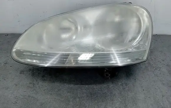 Volkswagen Golf V Headlight/headlamp