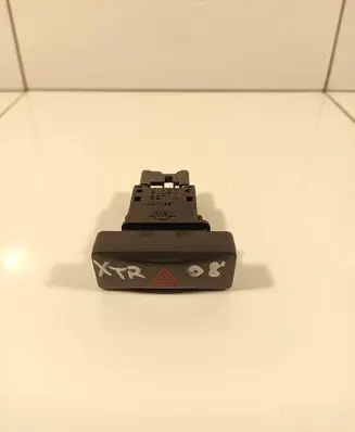 Nissan X-Trail T31 Hazard light switch 06016