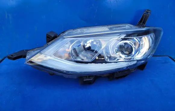 Nissan Pulsar Headlight/headlamp 260603ZL5A