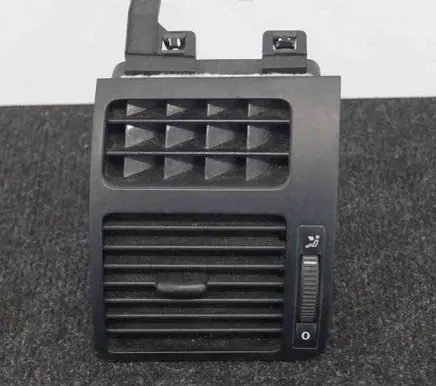 Volkswagen Touran I Dashboard air vent grill cover trim 1T0819703B