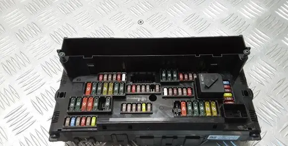 BMW 7 F01 F02 F03 F04 Fuse module 9252816
