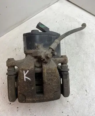 Audi Q3 8U Rear brake caliper 32332267