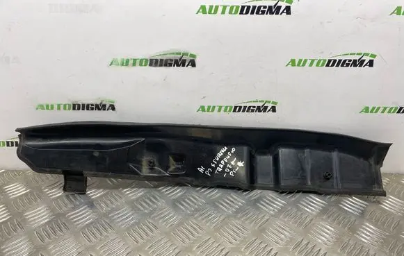 Fender end trim