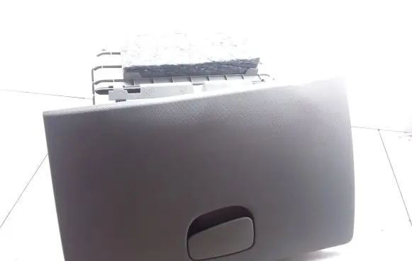 Renault Zoe Glove box 681088547R 00119892